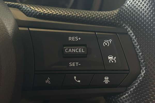 2024 Mitsubishi Triton GLX MV 4X4
