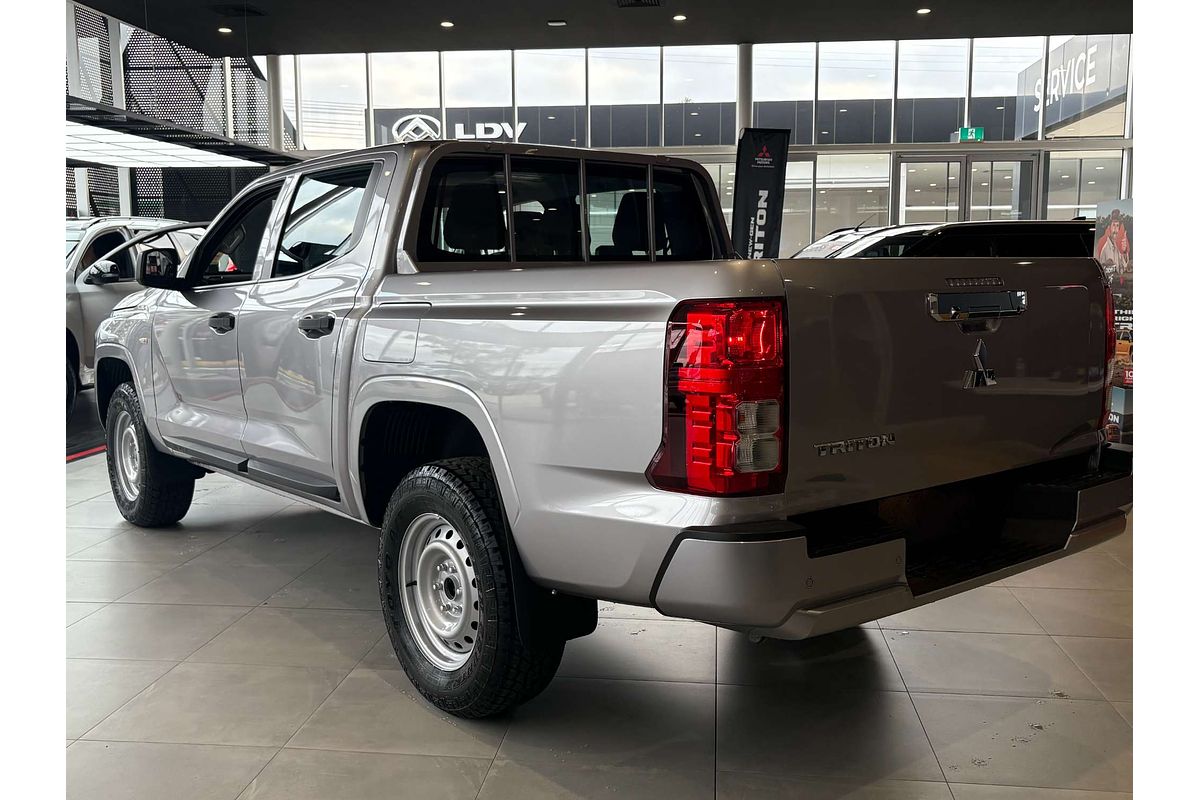 2024 Mitsubishi Triton GLX MV 4X4