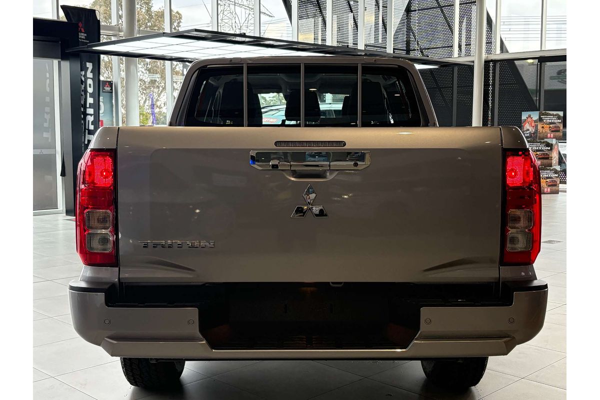 2024 Mitsubishi Triton GLX MV 4X4