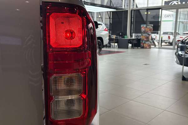 2024 Mitsubishi Triton GLX MV 4X4