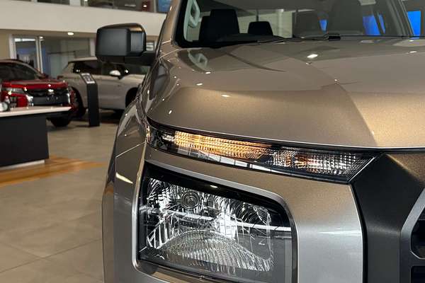 2024 Mitsubishi Triton GLX MV 4X4