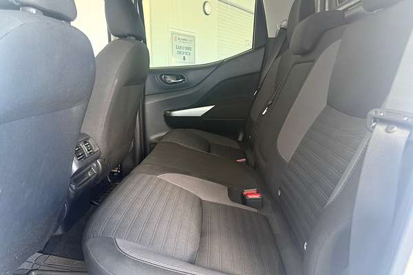2021 Nissan Navara ST D23 4X4
