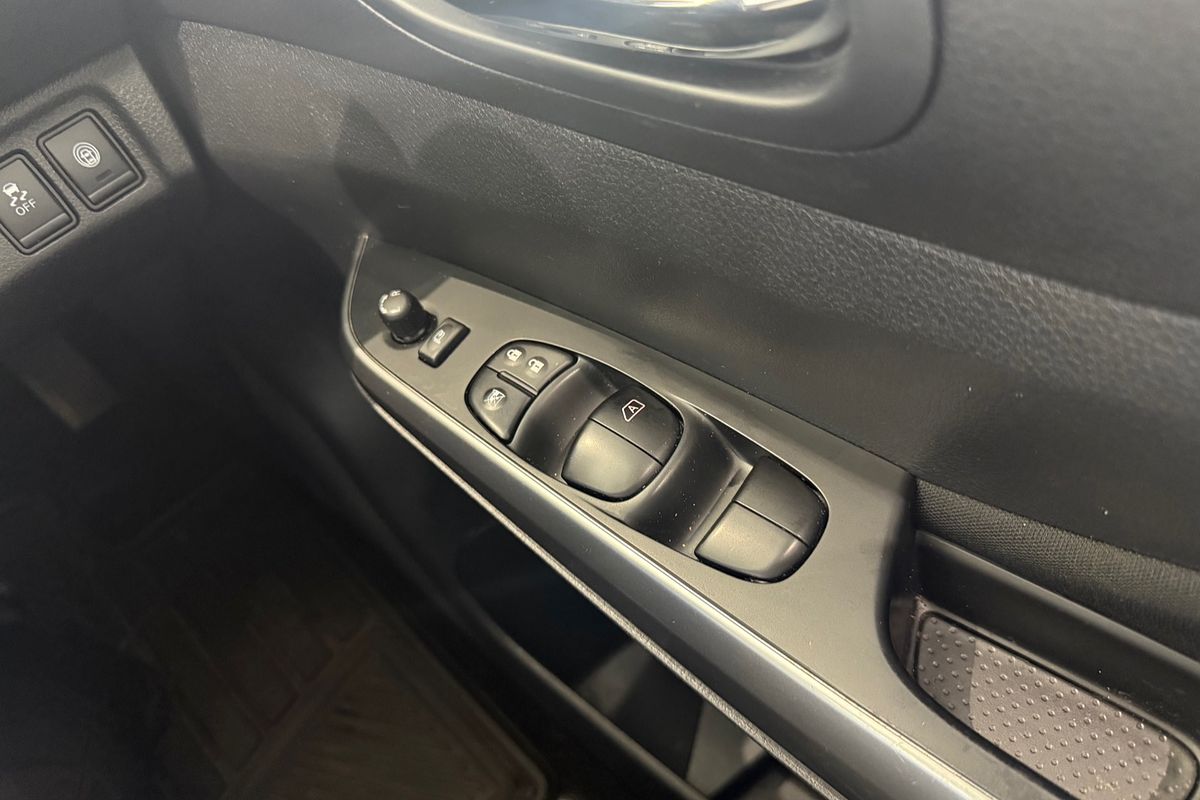 2021 Nissan Navara ST D23 4X4