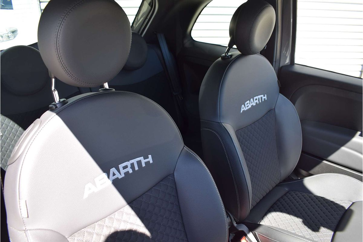 2023 Abarth 695 Competizione