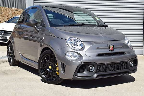 2023 Abarth 695 Competizione