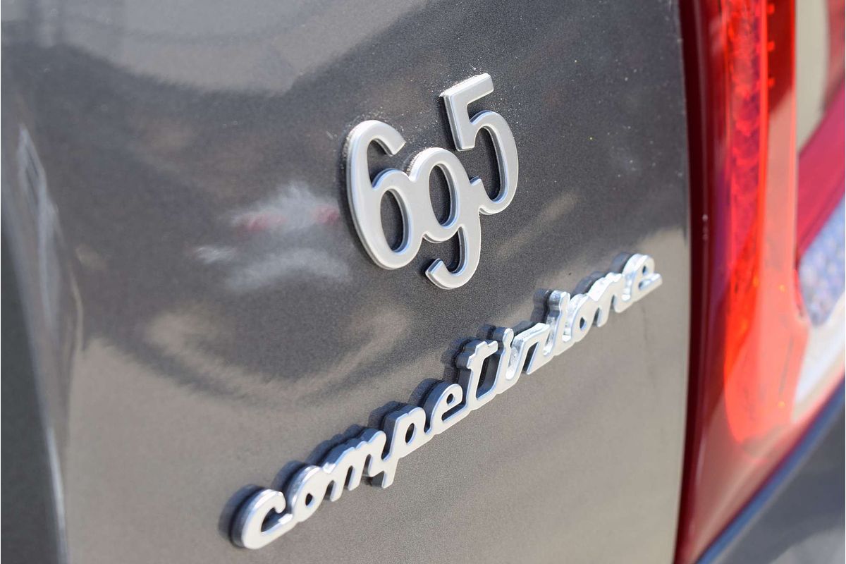 2023 Abarth 695 Competizione