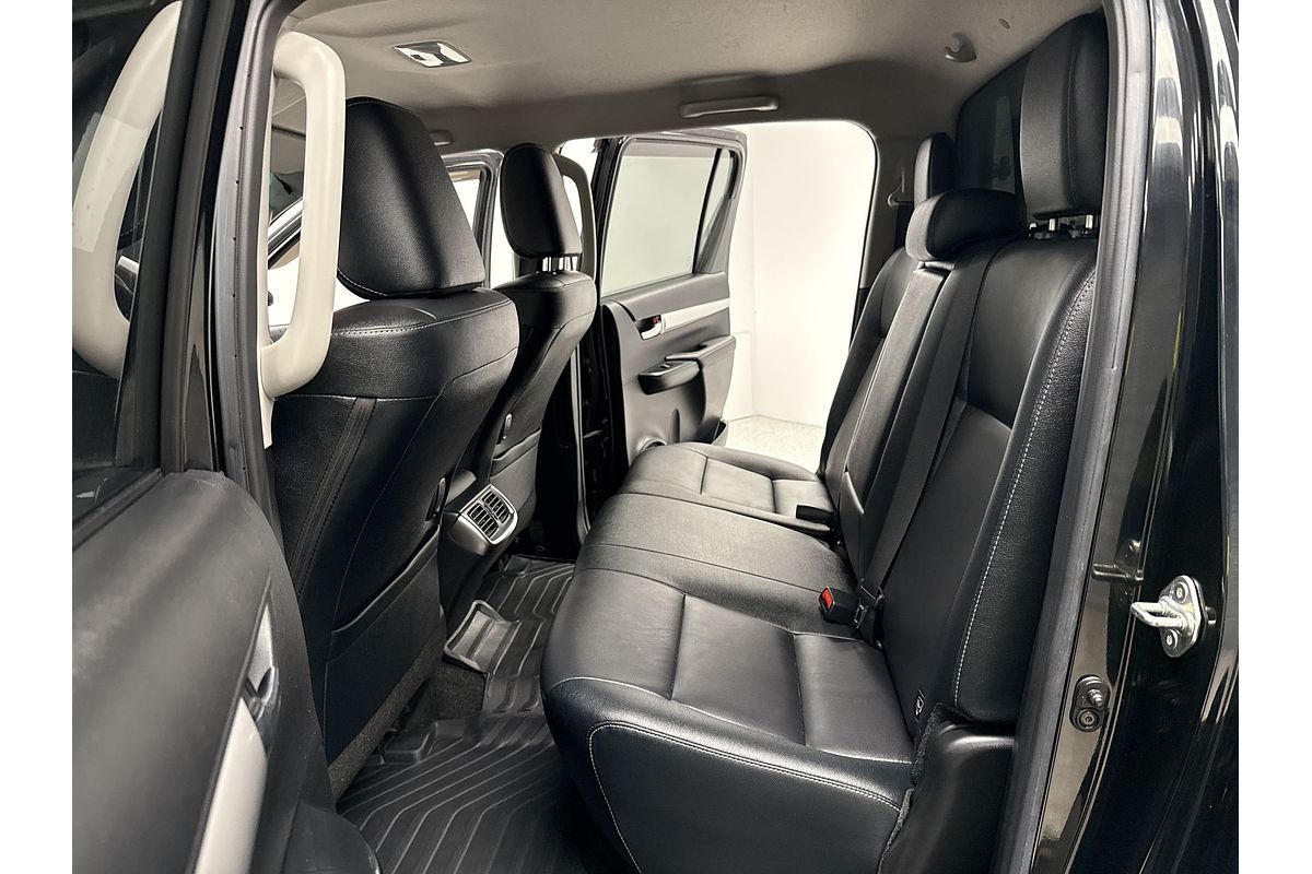 2021 Toyota Hilux SR5 GUN126R 4X4
