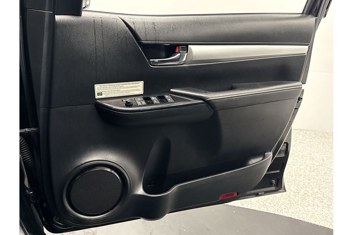 2021 Toyota Hilux SR5 GUN126R 4X4