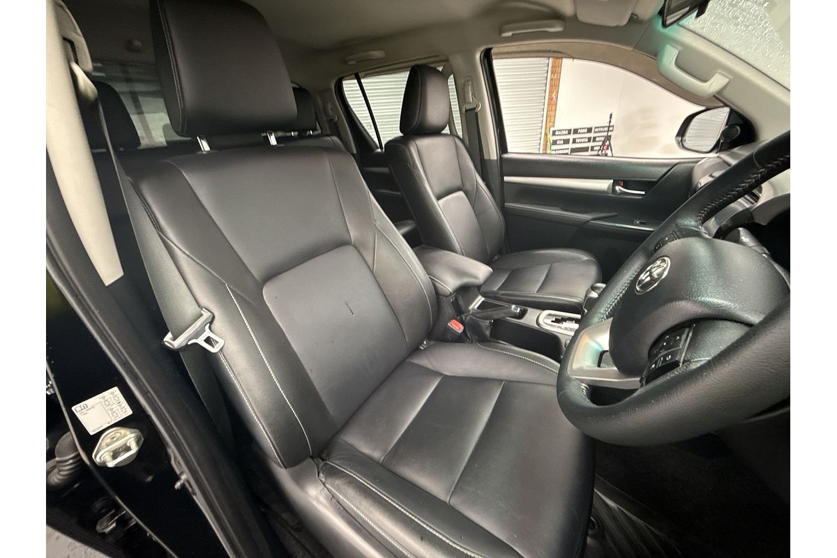 2021 Toyota Hilux SR5 GUN126R 4X4
