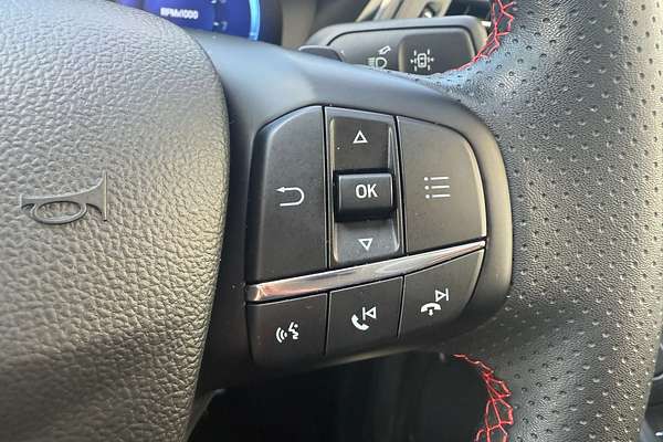 2022 Ford Escape ST-Line ZH