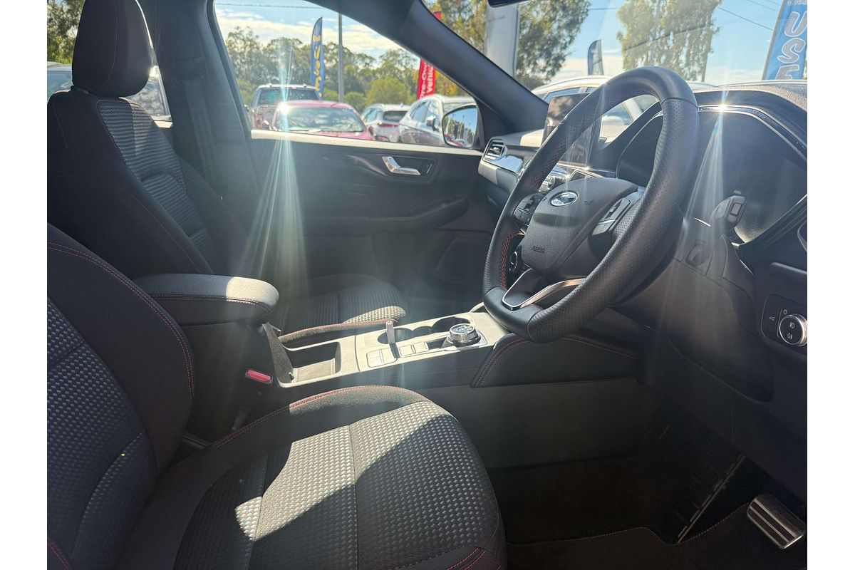 2022 Ford Escape ST-Line ZH