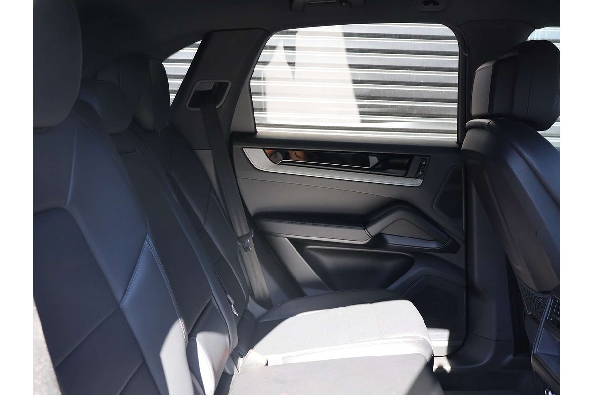 2023 Porsche Cayenne E-Hybrid 9YA II