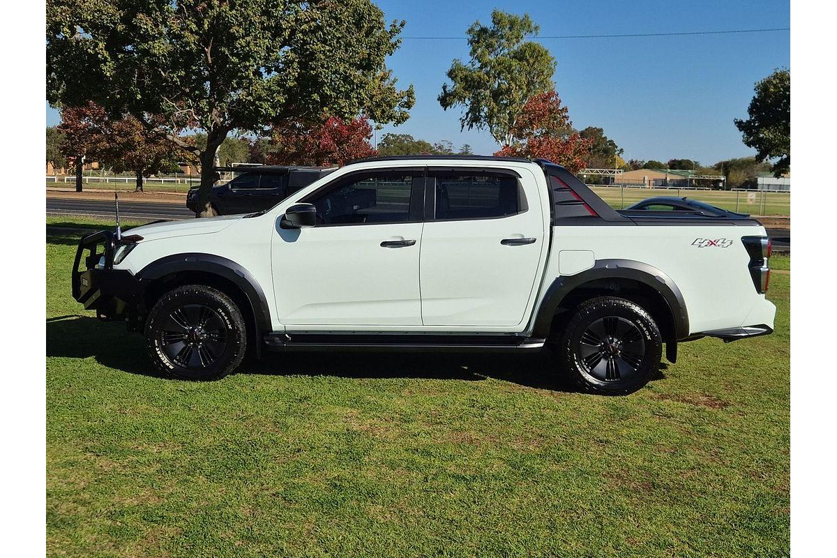 2022 Isuzu D-MAX X-TERRAIN 4X4