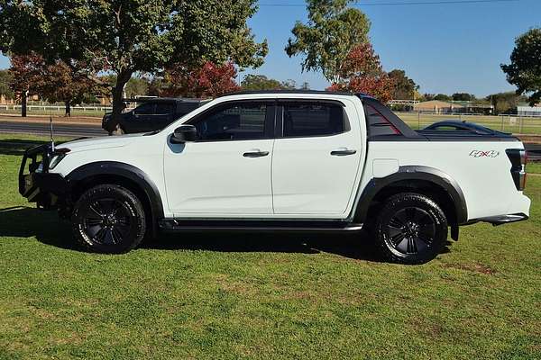 2022 Isuzu D-MAX X-TERRAIN 4X4