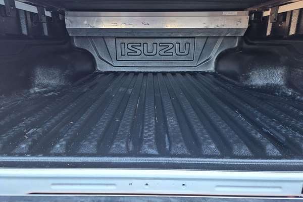 2022 Isuzu D-MAX X-TERRAIN 4X4