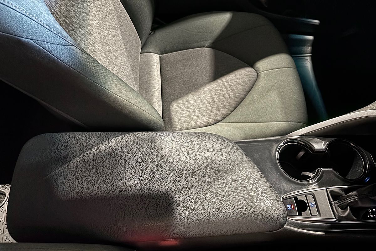 2018 Toyota Camry Ascent Sport ASV70R