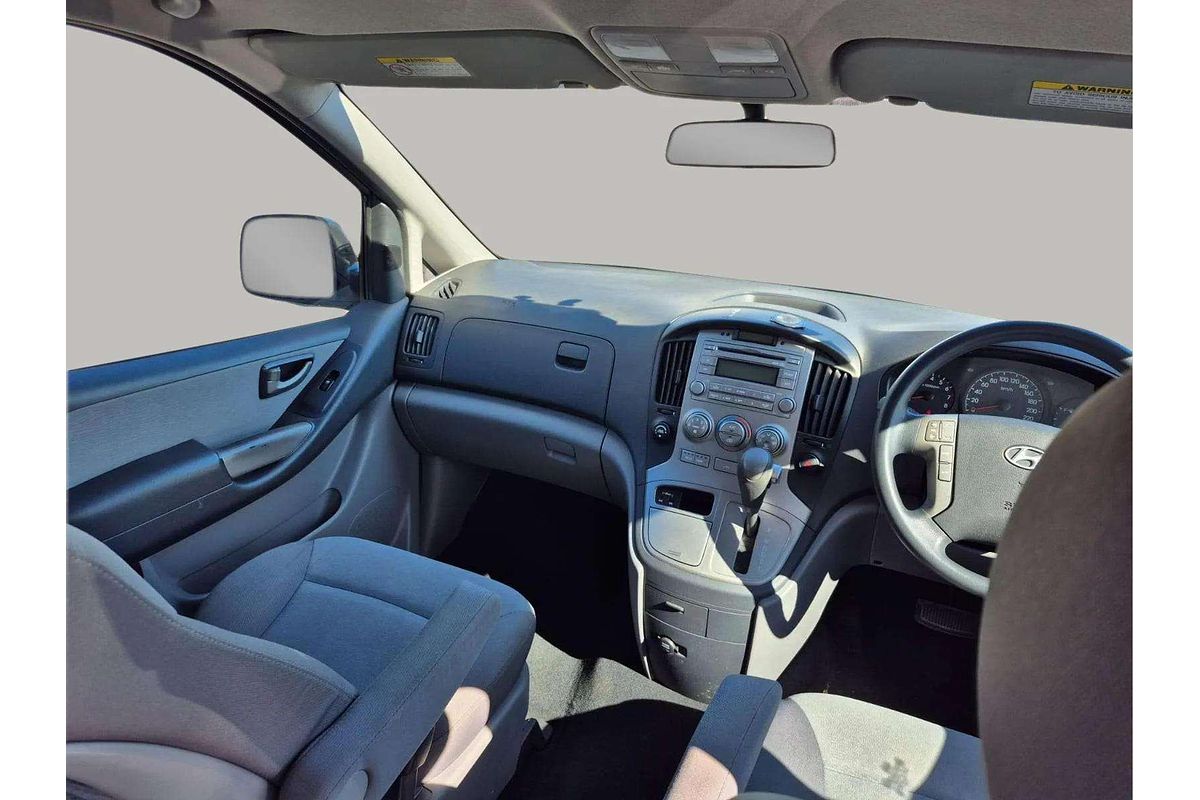 2010 Hyundai iMax  TQ-W