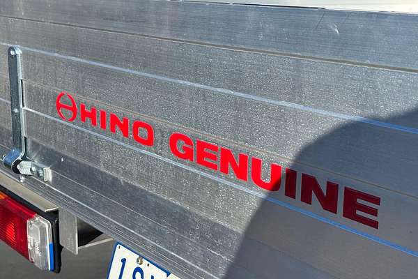 2021 Hino 300 Series 616 Alloy Tray SWB
