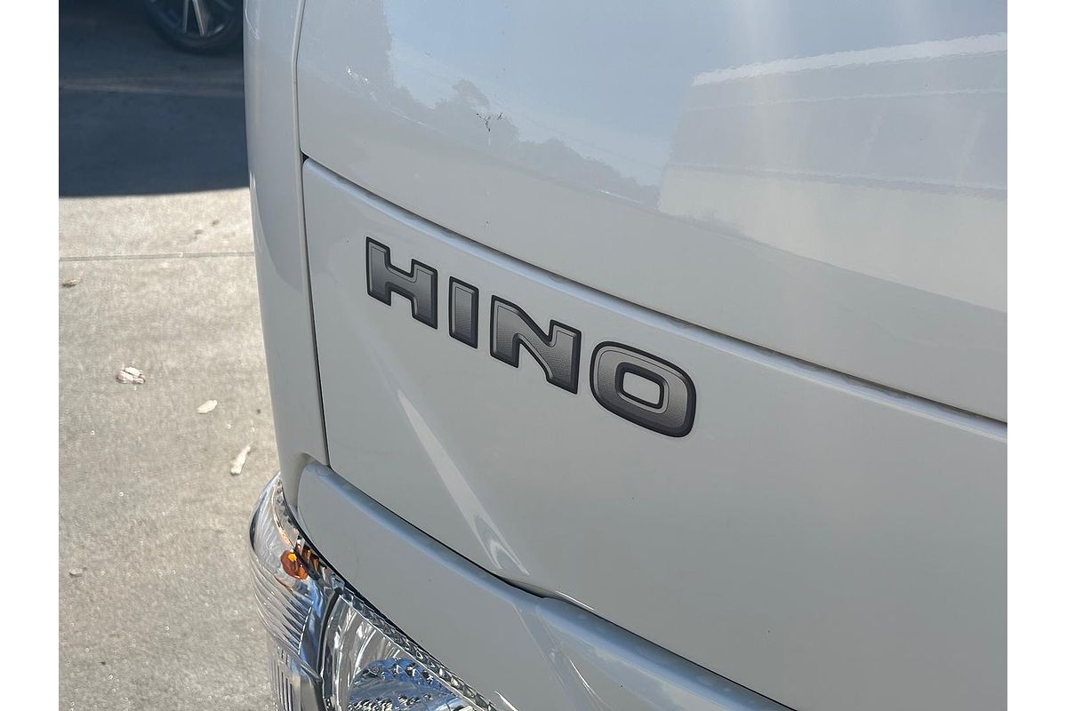 2021 Hino 300 Series 616 Alloy Tray SWB