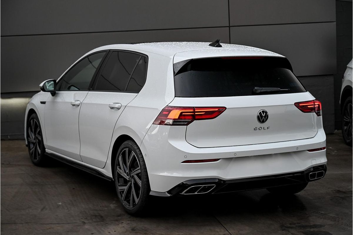 2024 Volkswagen Golf 110TSI R-Line 8