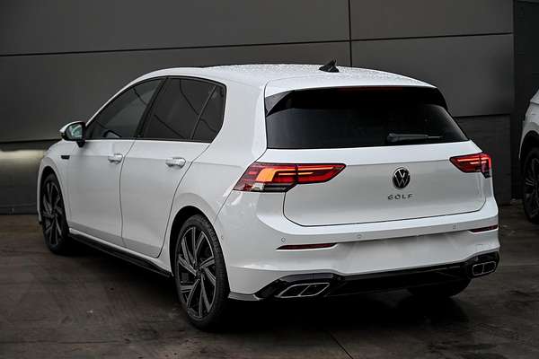 2024 Volkswagen Golf 110TSI R-Line 8