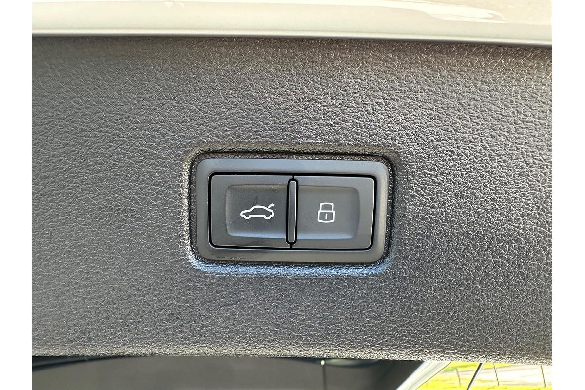 2025 Audi SQ7 TFSI 4M
