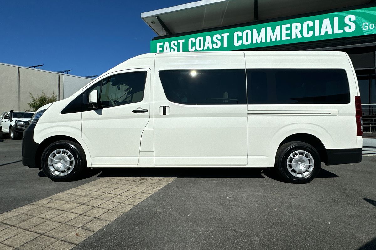 2020 Toyota Hiace Commuter GDH322R
