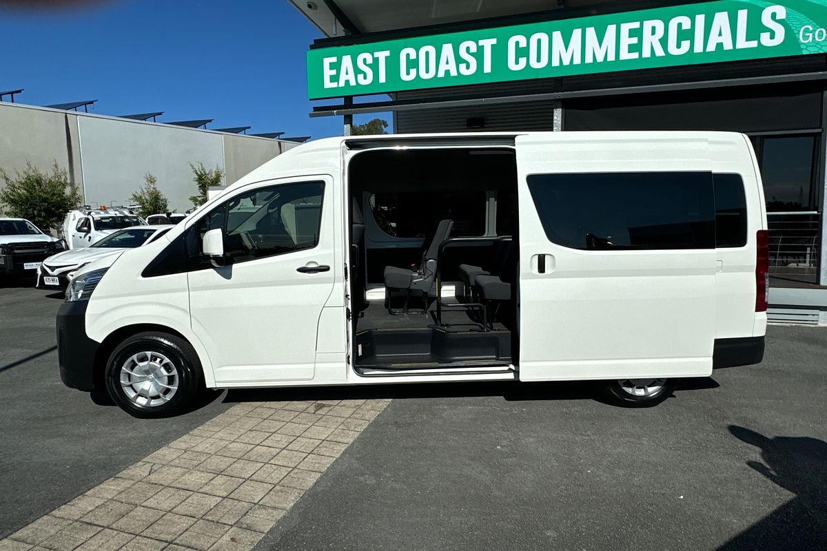 2020 Toyota Hiace Commuter GDH322R