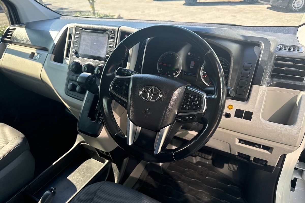 2020 Toyota Hiace Commuter GDH322R