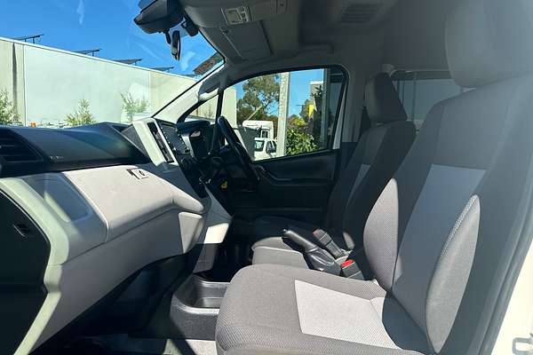 2020 Toyota Hiace Commuter GDH322R