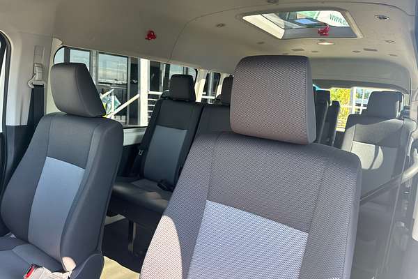 2020 Toyota Hiace Commuter GDH322R