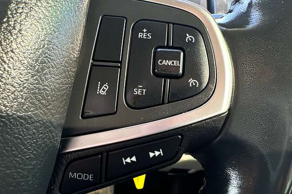 2020 Toyota Hiace Commuter GDH322R
