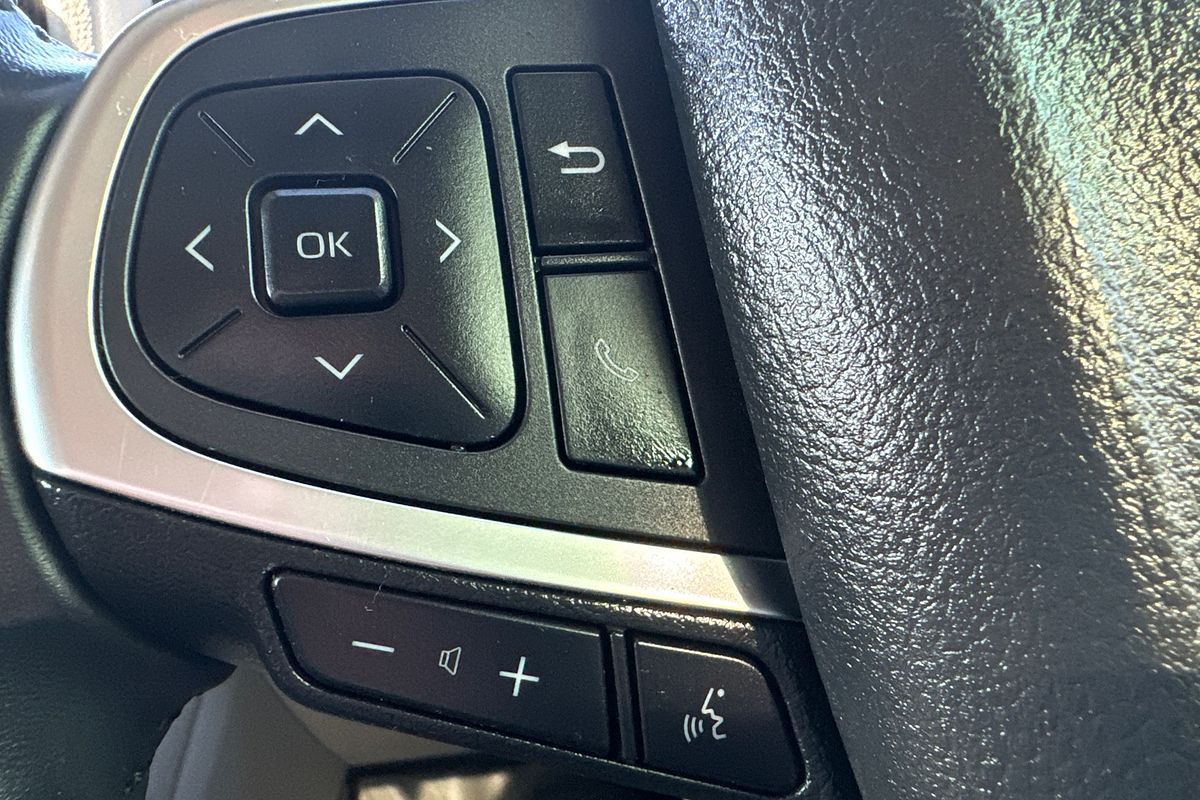2020 Toyota Hiace Commuter GDH322R