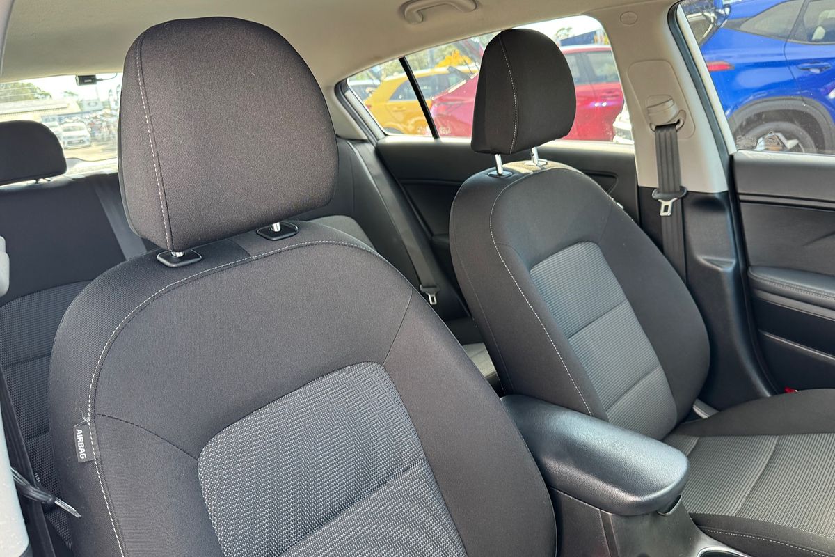 2017 Kia Cerato Sport YD