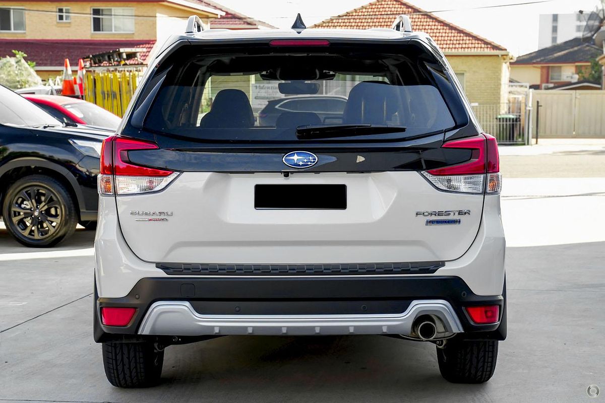 2024 Subaru Forester Hybrid S S5
