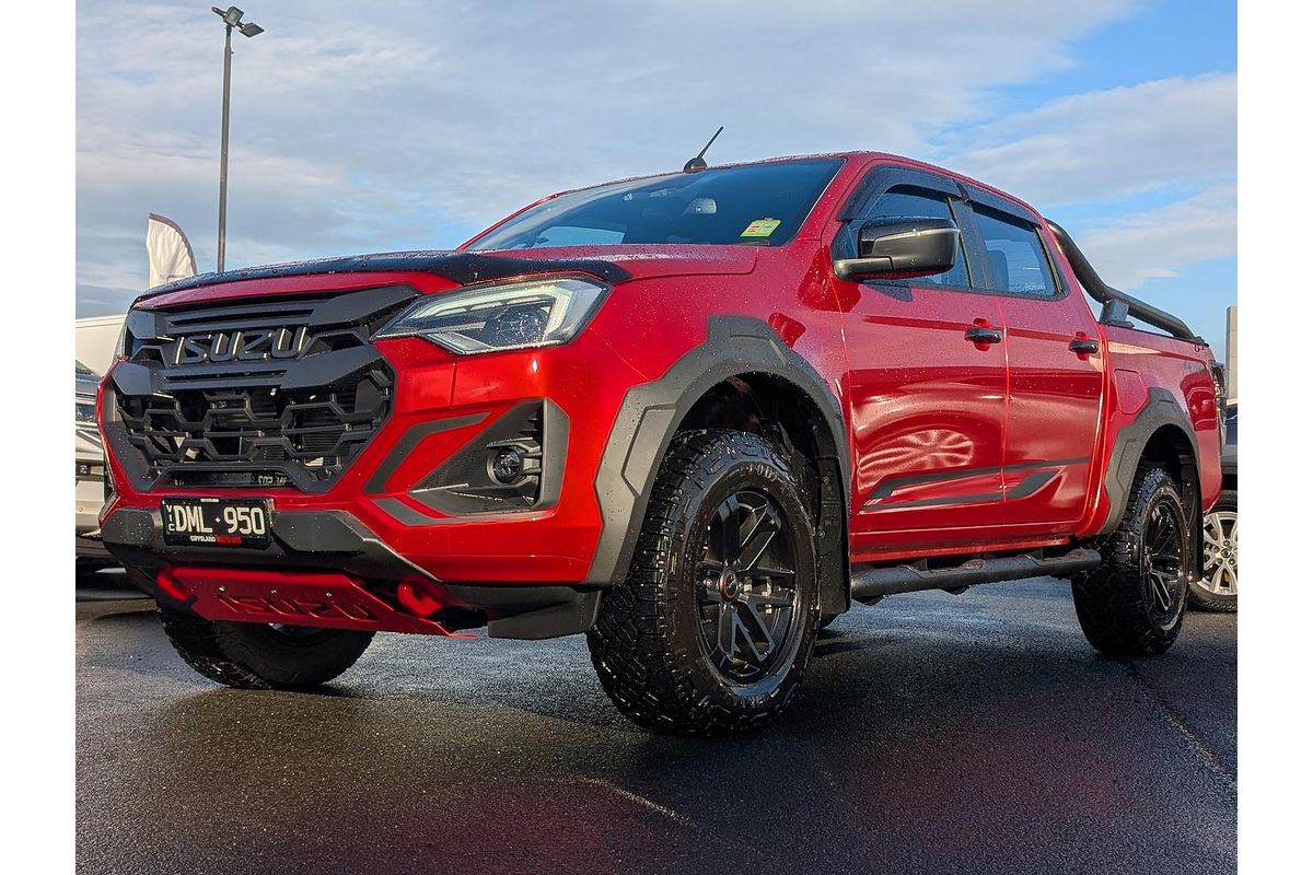 2025 Isuzu D-MAX BLADE 4X4