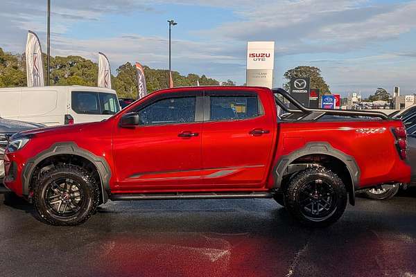 2025 Isuzu D-MAX BLADE 4X4