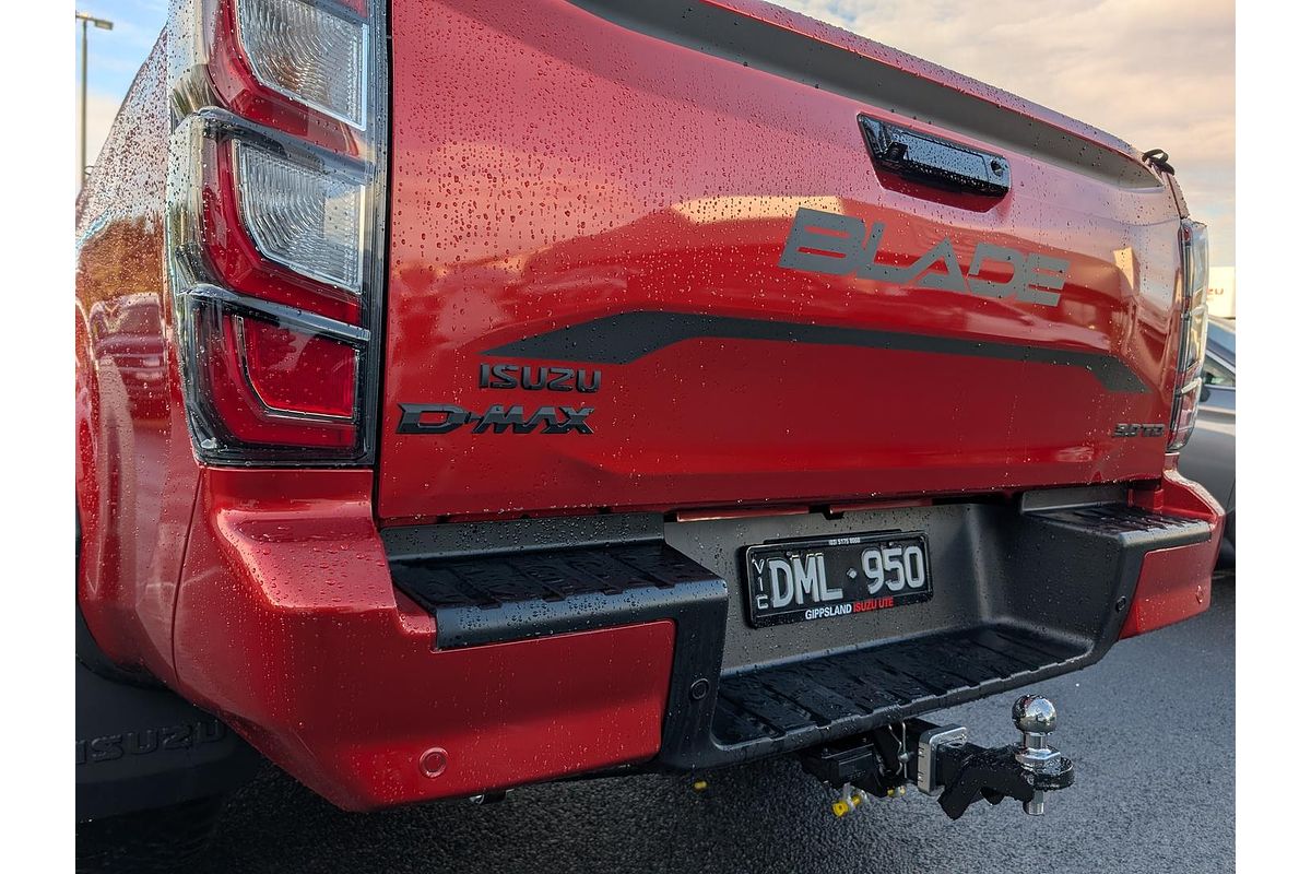 2025 Isuzu D-MAX BLADE 4X4