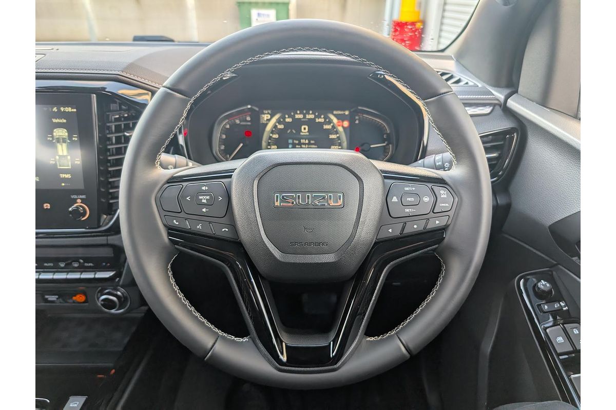 2025 Isuzu D-MAX BLADE 4X4