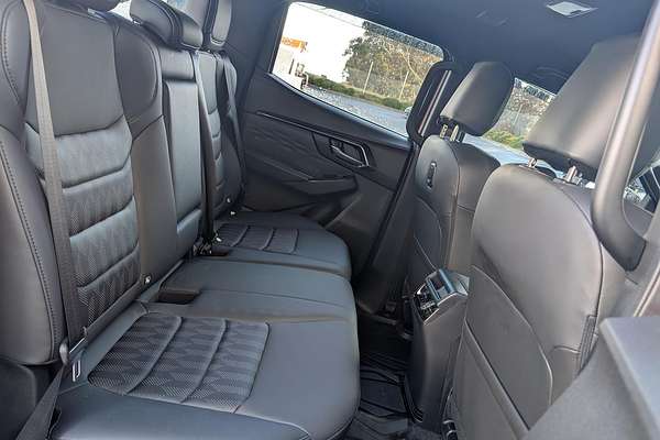 2025 Isuzu D-MAX BLADE 4X4