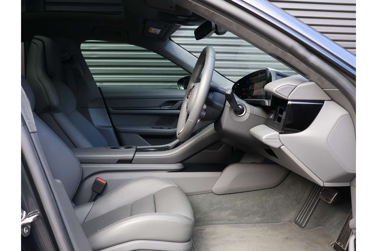 2021 Porsche Taycan Turbo Y1A