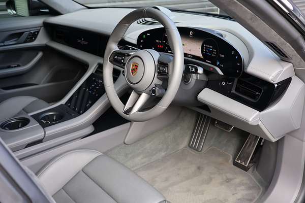 2021 Porsche Taycan Turbo Y1A