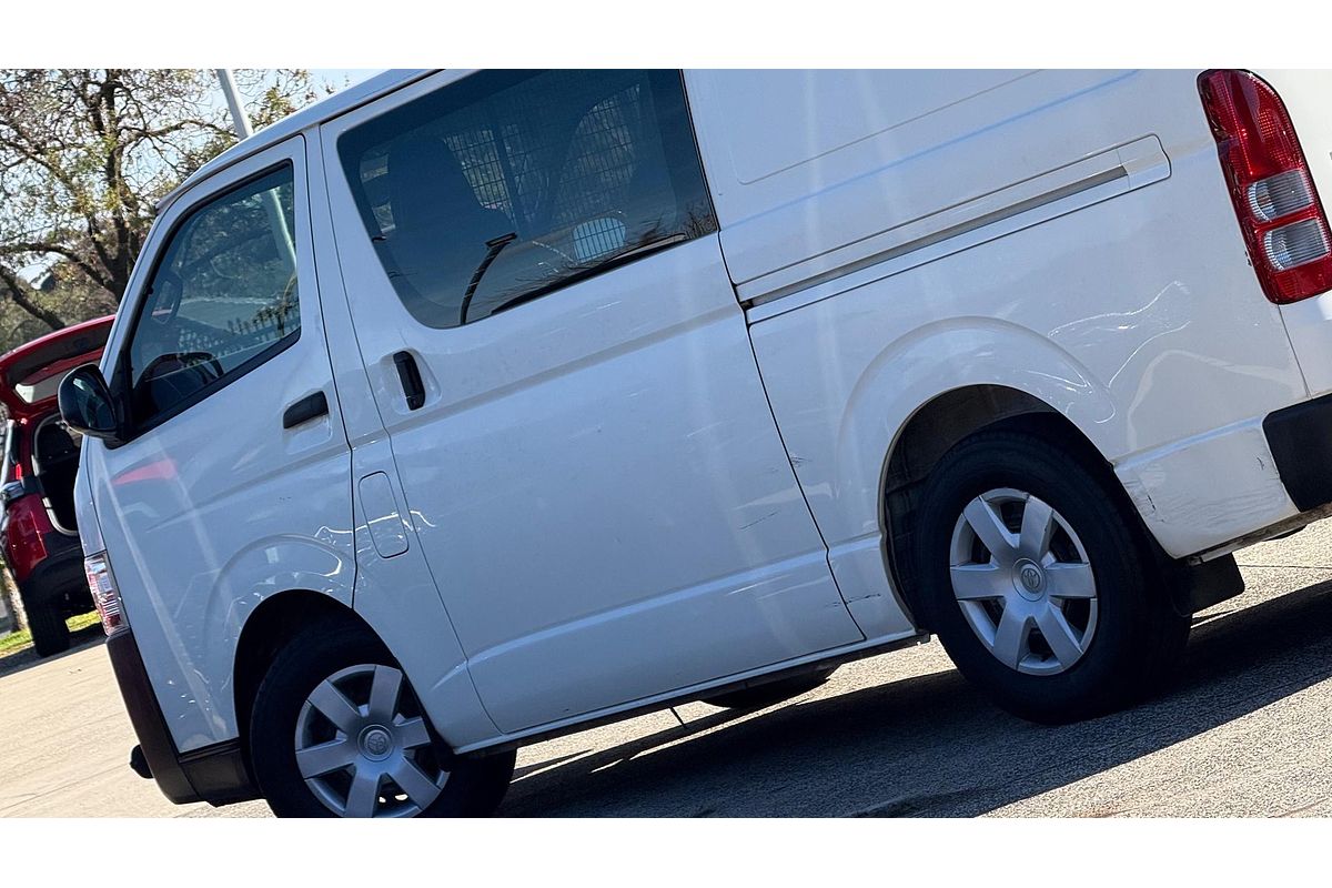 2018 Toyota Hiace KDH201R LWB