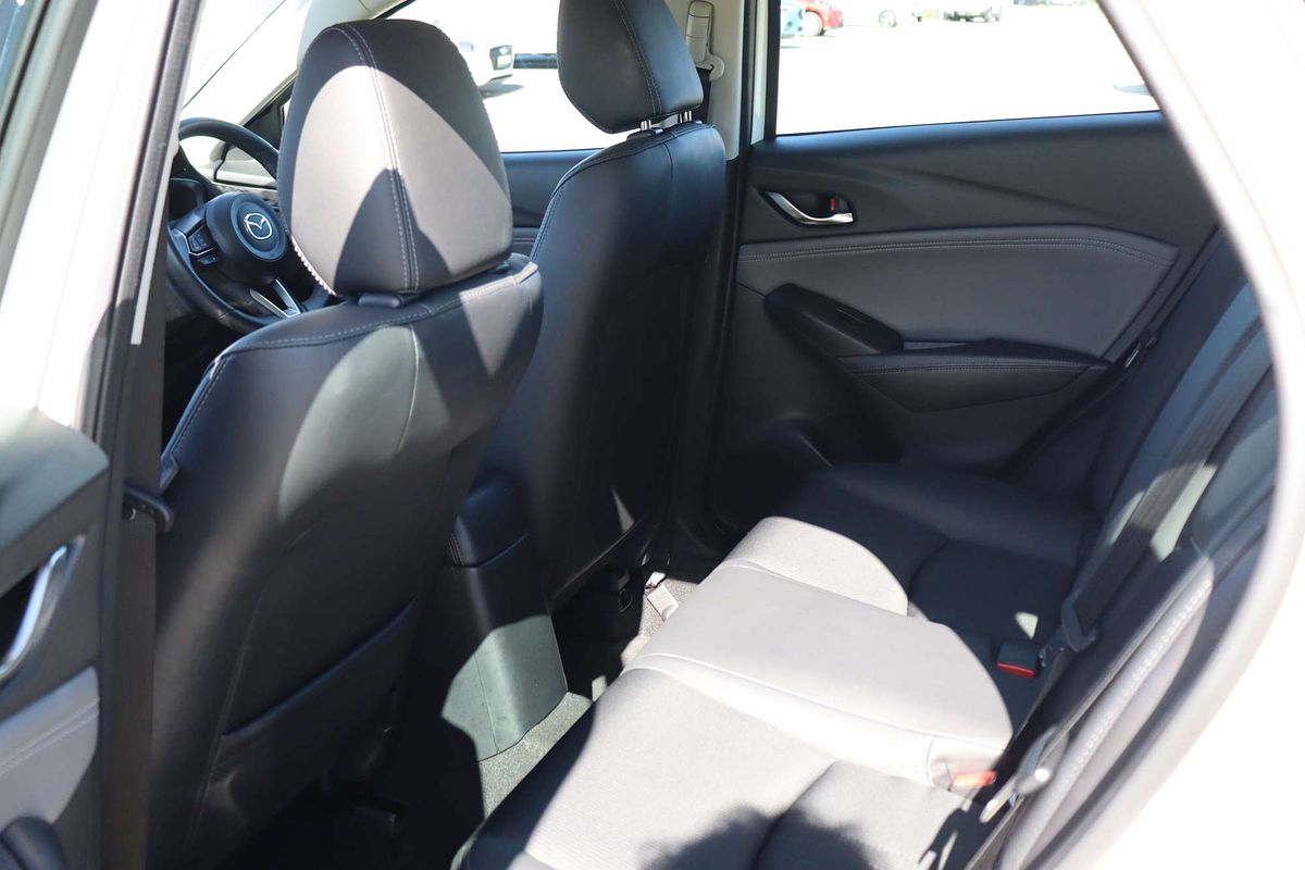 2023 Mazda CX-3 sTouring DK