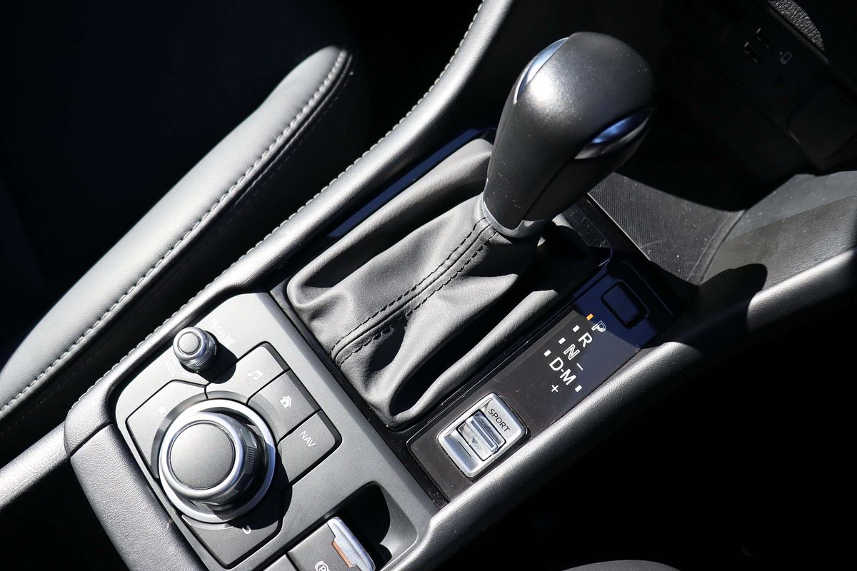 2023 Mazda CX-3 sTouring DK