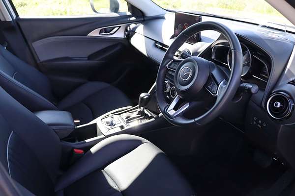 2023 Mazda CX-3 sTouring DK