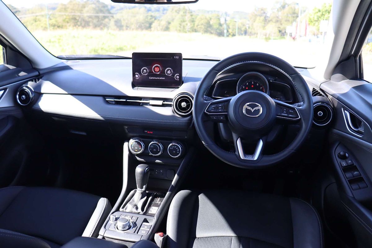 2023 Mazda CX-3 sTouring DK