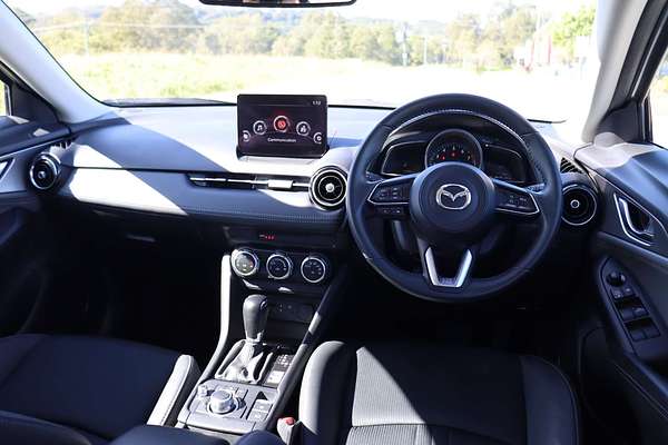 2023 Mazda CX-3 sTouring DK