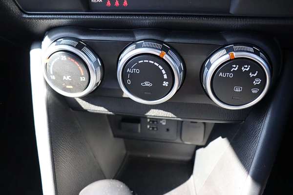 2023 Mazda CX-3 sTouring DK