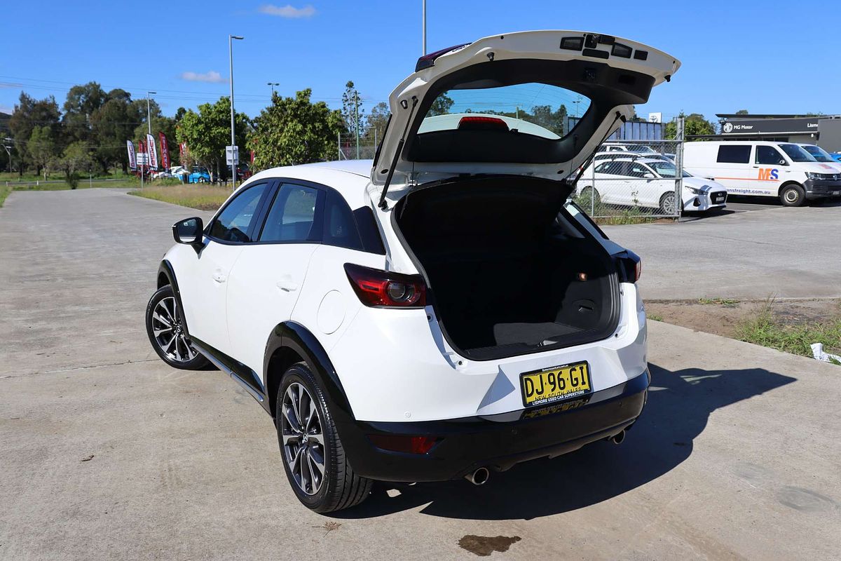 2023 Mazda CX-3 sTouring DK